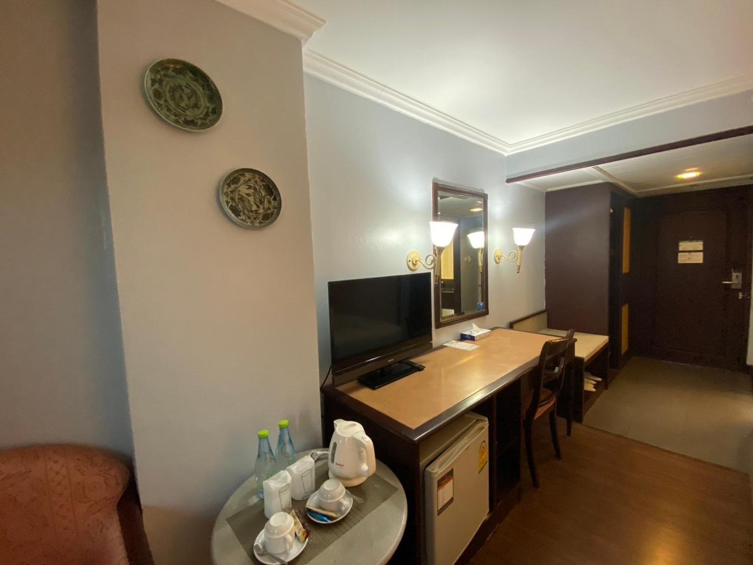 Mayflower Grande Hotel Фитсанулок Екстериор снимка